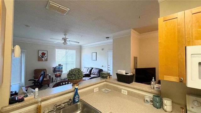 8849 VILLA VIEW CIRCLE 302, Orlando, FL 32821