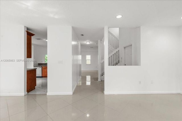 1720 NE 35 Avenue, Homestead, FL 33033