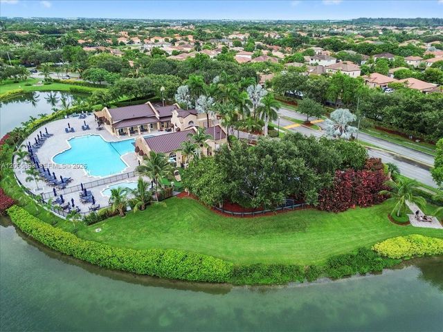 1720 NE 35 Avenue, Homestead, FL 33033