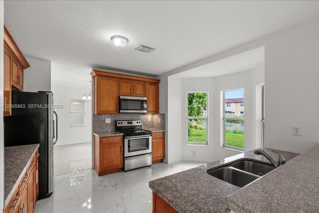 1720 NE 35 Avenue, Homestead, FL 33033