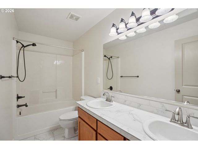 14311 BONN St, Oregon City, OR 97045