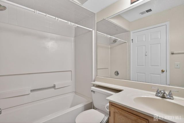 726 Waterford Drive, Edison, NJ 08817