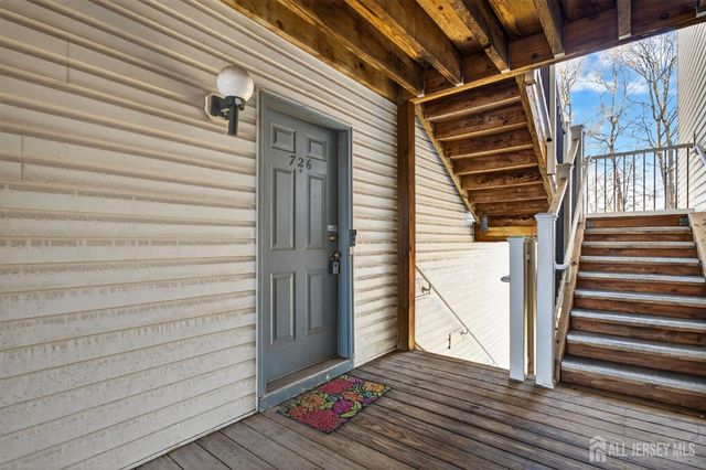 726 Waterford Drive, Edison, NJ 08817