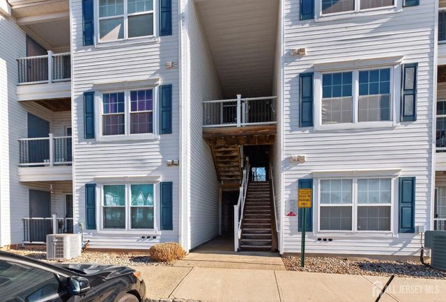 726 Waterford Drive, Edison, NJ 08817