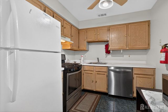 726 Waterford Drive, Edison, NJ 08817