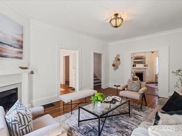 507 W 2nd Avenue, Gastonia, NC 28052