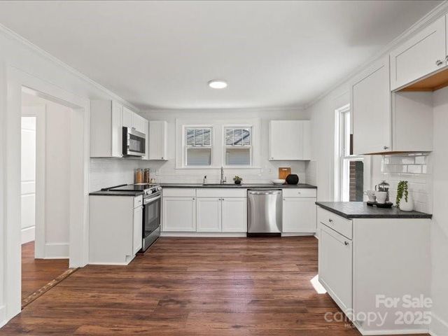 507 W 2nd Avenue, Gastonia, NC 28052