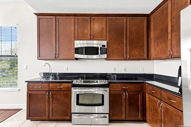 7342 Oak Manor Dr Apt 7301, San Antonio, TX 78229