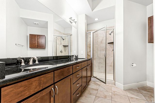 7342 Oak Manor Dr Apt 7301, San Antonio, TX 78229