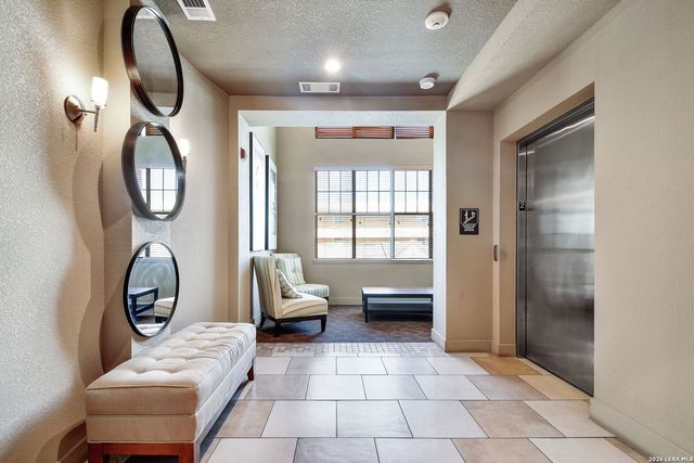 7342 Oak Manor Dr Apt 7301, San Antonio, TX 78229