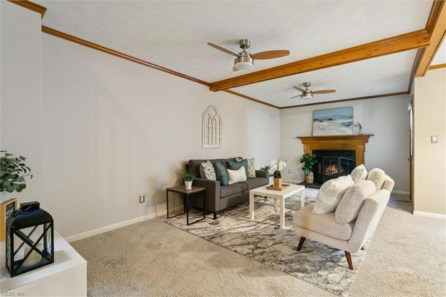 55 S Valasia RD, Poquoson, VA 23662