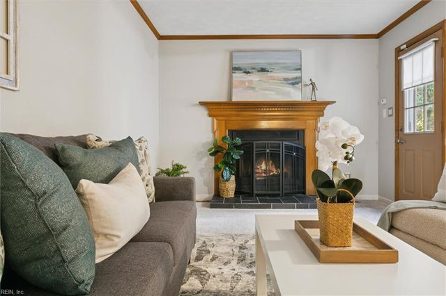 55 S Valasia RD, Poquoson, VA 23662