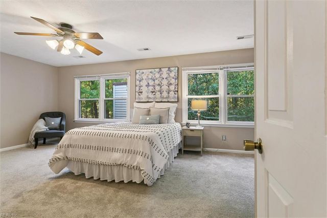 55 S Valasia RD, Poquoson, VA 23662