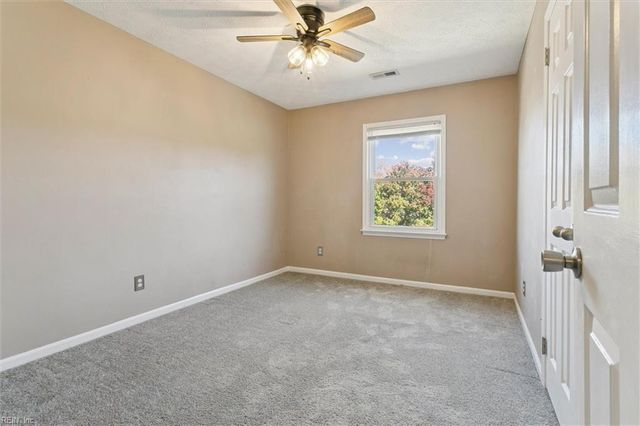 55 S Valasia RD, Poquoson, VA 23662