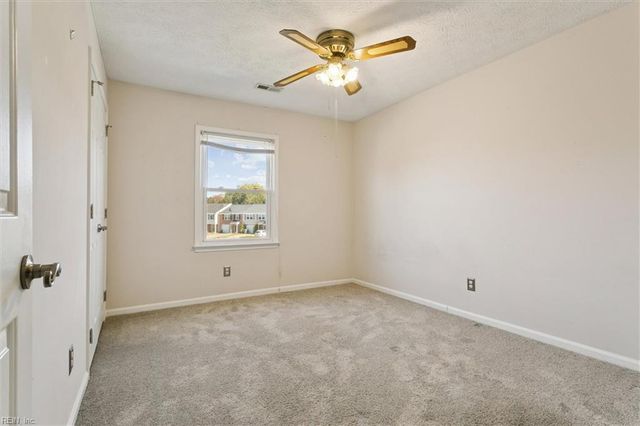 55 S Valasia RD, Poquoson, VA 23662