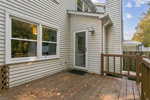 55 S Valasia RD, Poquoson, VA 23662