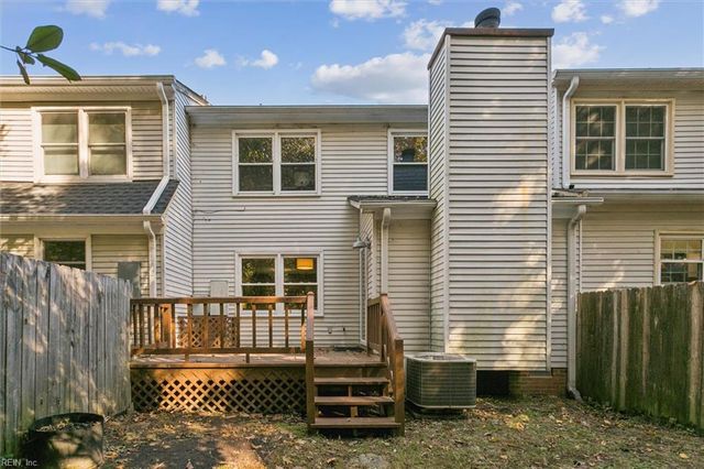 55 S Valasia RD, Poquoson, VA 23662