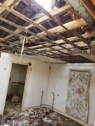 2041 Sandy Cross Road, Reidsville, NC 27320