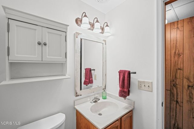 600 Wilkshire Drive, Waterville, OH 43566