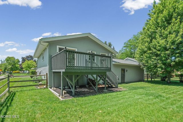 600 Wilkshire Drive, Waterville, OH 43566