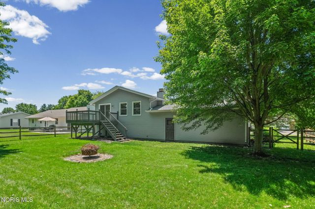 600 Wilkshire Drive, Waterville, OH 43566