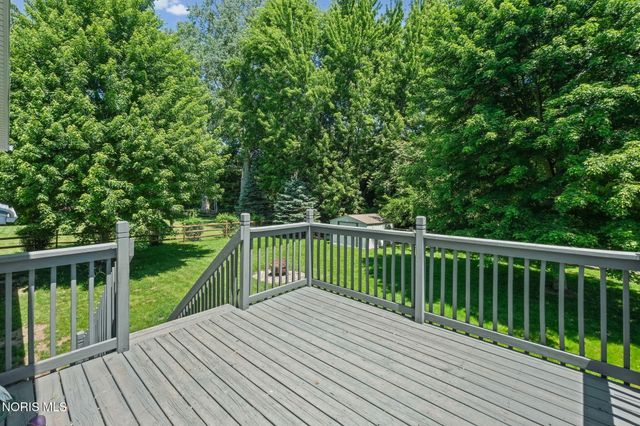 600 Wilkshire Drive, Waterville, OH 43566