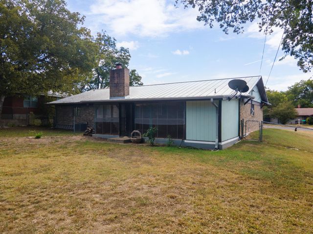 20 Snell DR, Lampasas, TX 76550