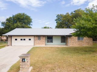 20 Snell DR, Lampasas, TX 76550