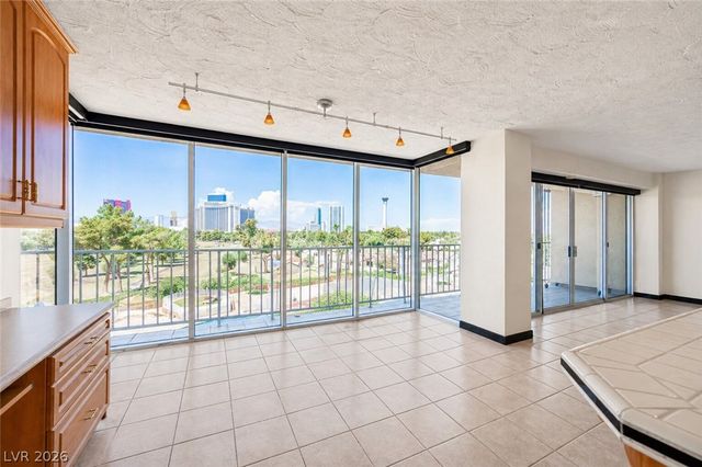 3111 Bel Air Drive 6E, Las Vegas, NV 89109