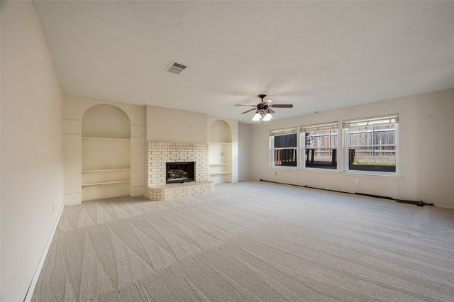 3510 Meadowview Drive, Corinth, TX 76210