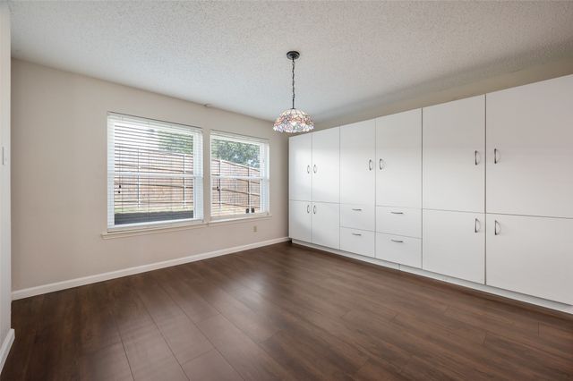 3510 Meadowview Drive, Corinth, TX 76210