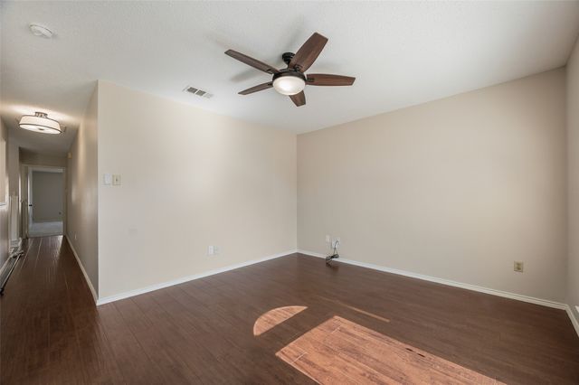 3510 Meadowview Drive, Corinth, TX 76210