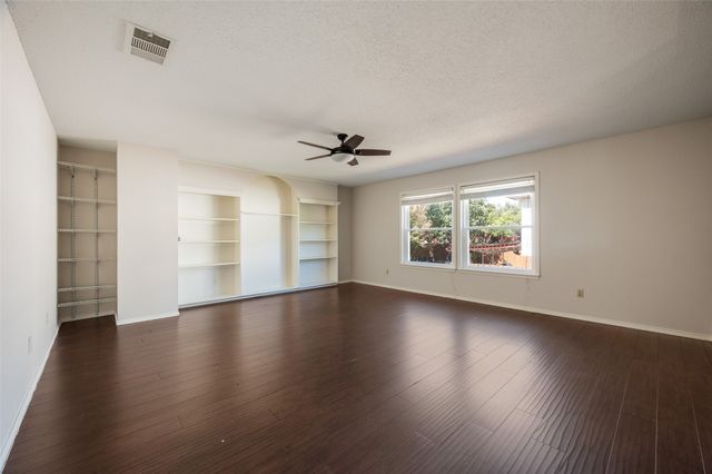 3510 Meadowview Drive, Corinth, TX 76210