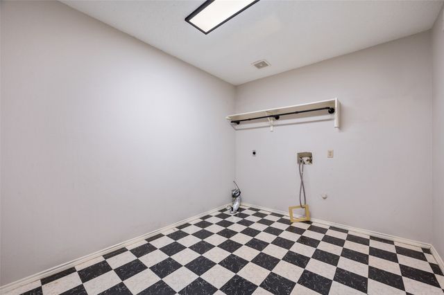 3510 Meadowview Drive, Corinth, TX 76210
