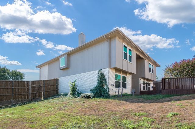 3510 Meadowview Drive, Corinth, TX 76210
