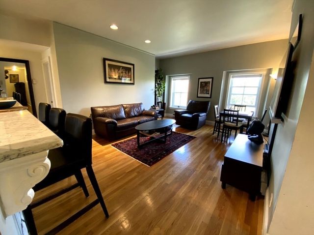 42 West Newton 424, Boston, MA 02118