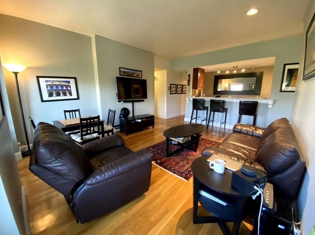 42 West Newton 424, Boston, MA 02118