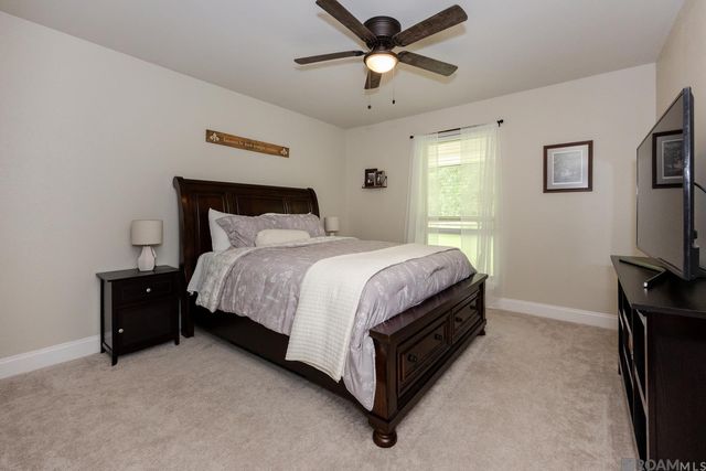 38885 Walker North Rd, Walker, LA 70785