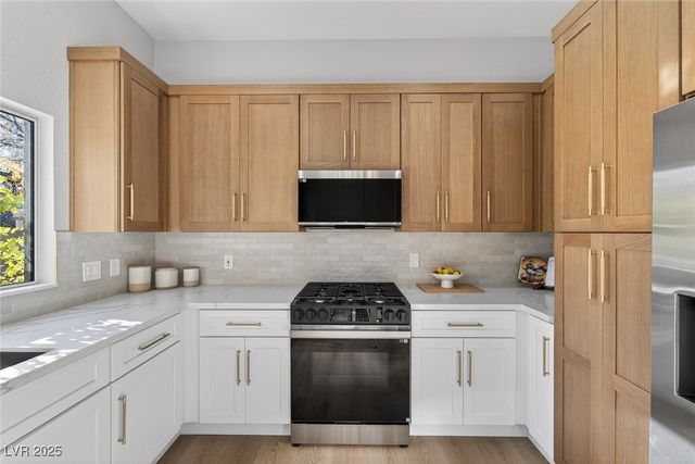 9205 Pitching Wedge Drive, Las Vegas, NV 89134