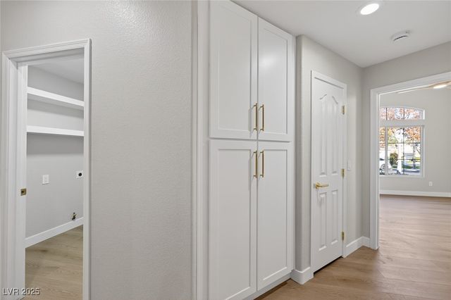 9205 Pitching Wedge Drive, Las Vegas, NV 89134