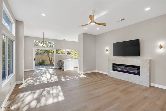 9205 Pitching Wedge Drive, Las Vegas, NV 89134