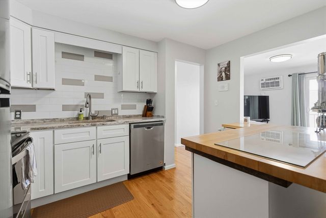 141 Essex D6, Saugus, MA 01906