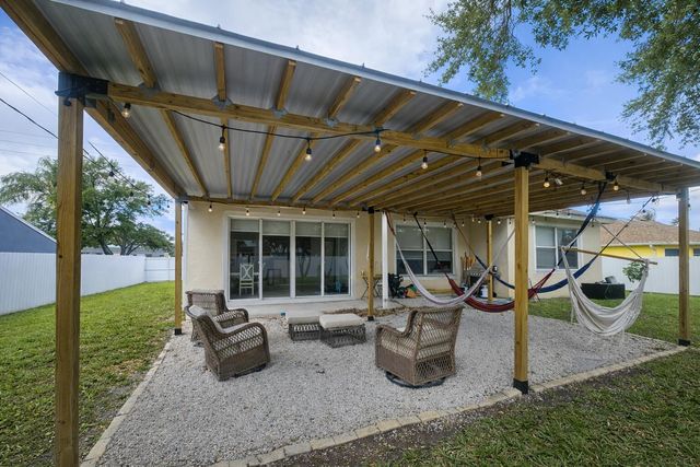 2481 SE Berkshire Boulevard, Port St. Lucie, FL 34952