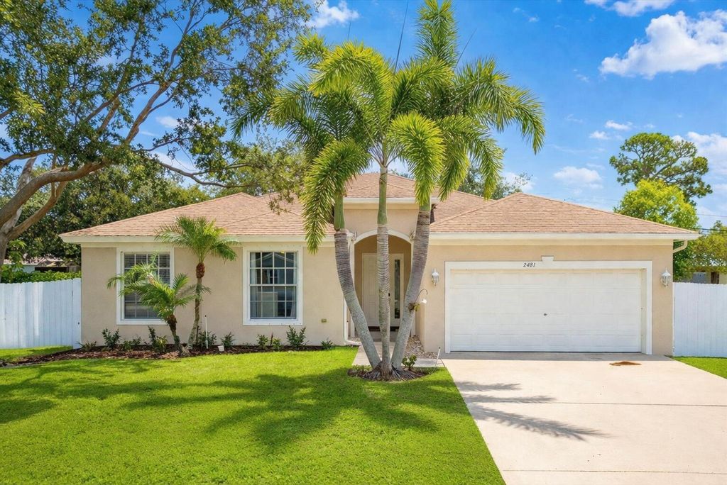 2481 SE Berkshire Boulevard, Port St. Lucie, FL 34952