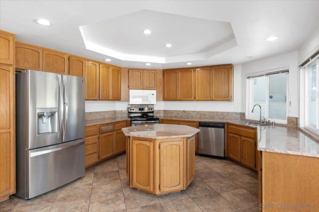 12520 Camberwell Ct, San Diego, CA 92128