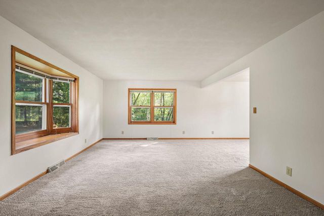 2991 County Hwy MN, Mcfarland, WI 53558