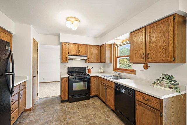 2991 County Hwy MN, Mcfarland, WI 53558