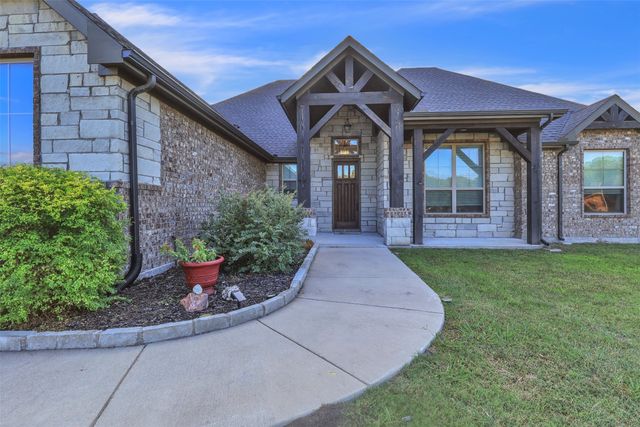 1011 Stephen Court, Farmersville, TX 75442