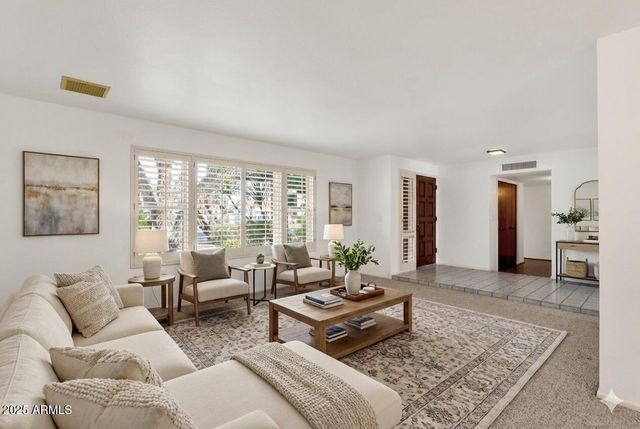 2063 E LA JOLLA Drive, Tempe, AZ 85282