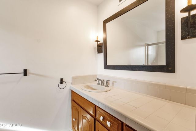 2063 E LA JOLLA Drive, Tempe, AZ 85282